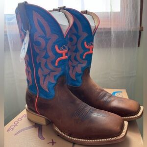 Hooey Women's Brown and Blue Heeled Boots